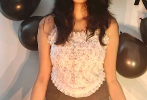 Floral Ruffle Crop Top