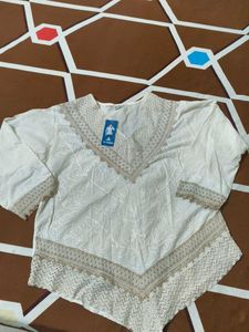 Elegant White Embroidered Kurta