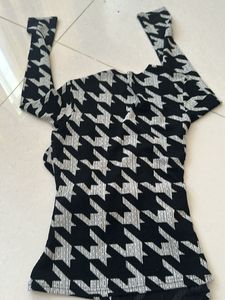 Chic Houndstooth Wrap Dress with Belt