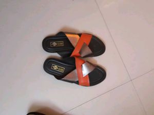 Selling Lee Cooper Flats In ₹200