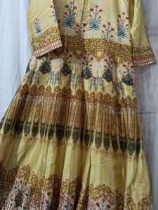 Exquisite Ethnic Gown with Rich Prints