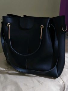 Stylish Black Handbag
