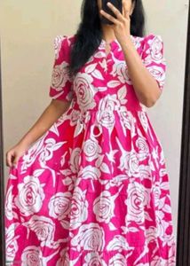 Chic Pink Rose Print Tiered Dress