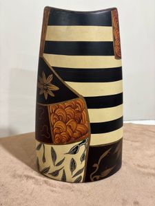 Unique Decorative Vase (without flowers)