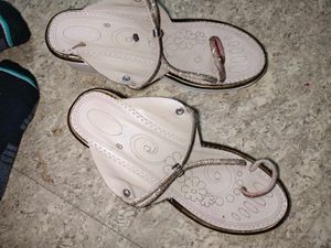 Stylish Toe Ring Flats