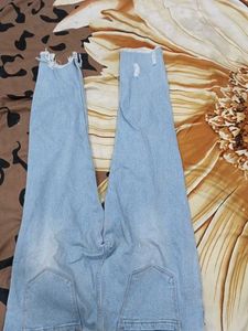 Ripped Hem Denim Jeans mid rise