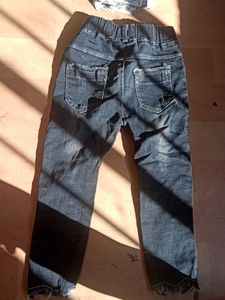 Ripped Star Jeans