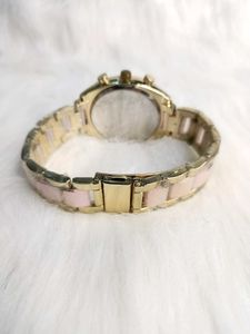 Mk stylish lady  With premium quality