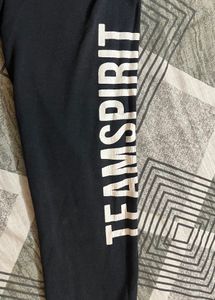 TeamSpirit Black Zip-Up Hoodie (L)