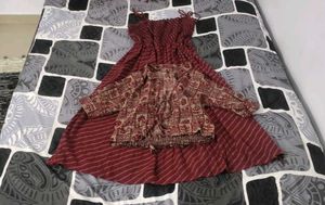 Elegant Red Striped Dress Set 🪞🌷
