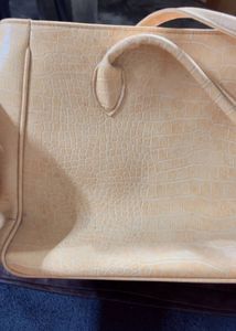 Stylish Croc Embossed Handbag( completely new)