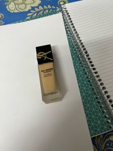 Yves Saint Laurent All Hours Foundation
