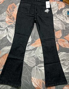 SHEIN NEW WITH TAG JEANS 🖤