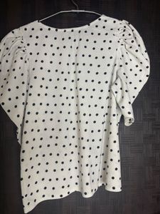 Chic Polka Dot Puff Sleeve Top