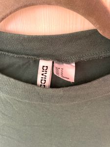 H&amp;M Green Cropped Round Neck T-shirt