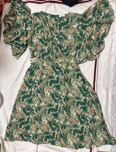 Flowy Green Marble Print Dress