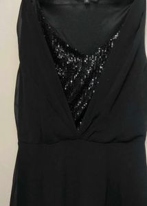 Chic Black Sequin V-Neck Dress