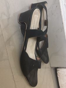 Elegant Black Ankle Strap Flats