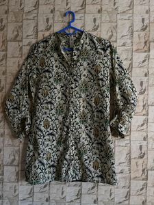 Short Bkind Kurti