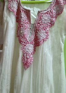 Beautiful Pink &amp; White Kurta Set