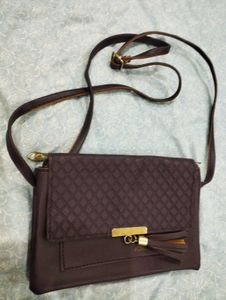 Crossbody Bag with Tassel Detail🍹🎀