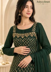 Elegant Dark Green Embroidered 3-Piece Suit Set