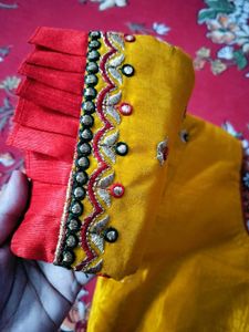 Beautiful Yellow Embroidered Blouse💛✨