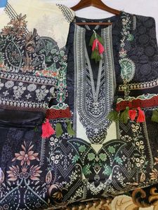 Printed Pure cotton Lawn Kurta set.