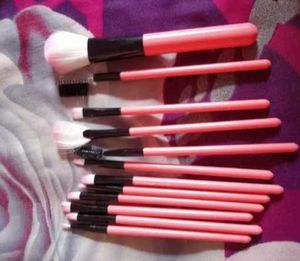 12 Makeup Brush Sets