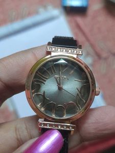 Elegant Black &amp; Gold Women's Watch