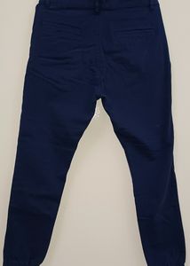 Mens' Blue Highlander slim fit trousers, jogger fit, Size 32, length 39.5 inch