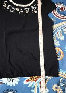 CHIC EMBELLISHED BLACK TOP
