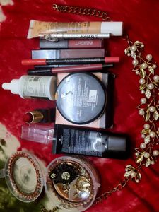 Makeup And Jewellery Combo Sets