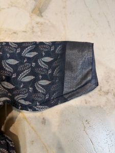 Elegant Floral Print Saree with Blouse