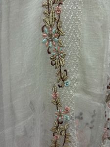 Elegant White Embroidered Kurta