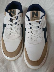 Stylish Men's Casual Sneakers