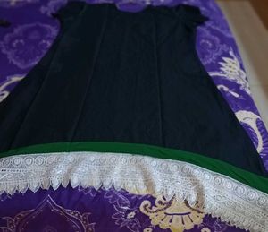 women Embroidered kurta