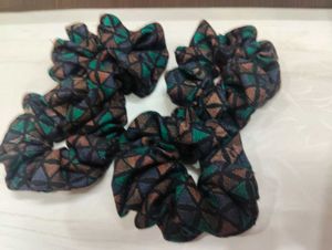 Set of 4 Patterned Scrunchies