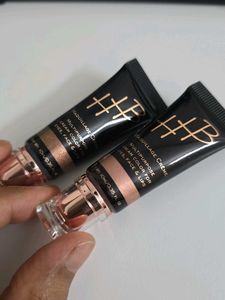HENAA HAINAA BEAUTY - Metallic finish