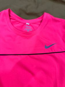 Nike Gymwear Branded T-Shirt