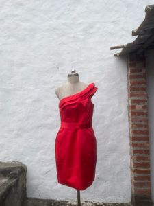 Chic Red One-Shoulder Cocktail Dress