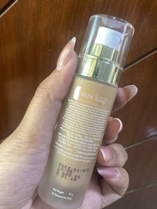MyGlamm Super Serum Foundation
