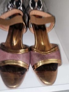 Elegant Heeled Sandals