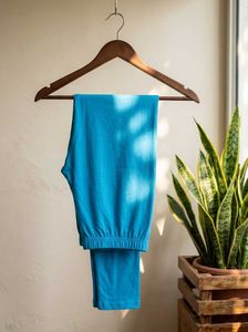 Comfortable Blue Leggings