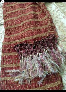 Men's Embroidered Kurta with Shawl.