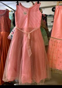 Gown For Girls Age 6-8Years..