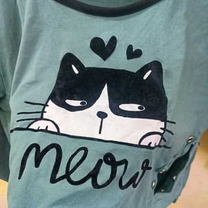 Cute Cat "Meow" Graphic T-Shirt
