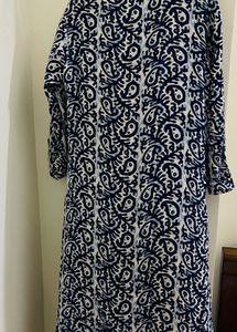 Stylish Blue &amp; White Printed Akruti Kurta