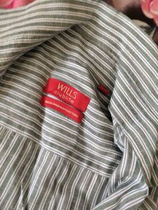 Men's Striped Casual Shirt