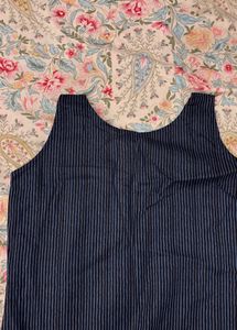 Striped Sleeveless kurta
